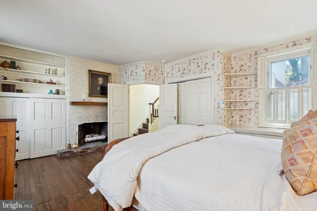 $1,350,000 | 524 Delancey Street, Philadelphia, PA 19106