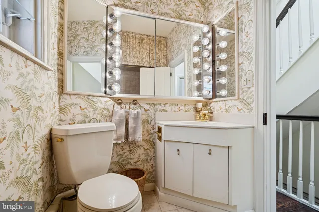 $1,350,000 | 524 Delancey Street, Philadelphia, PA 19106