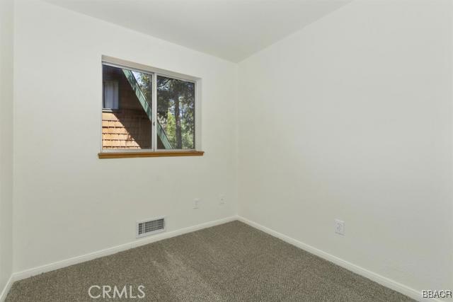 312 Hillside Road Lake Arrowhead, CA 92352 - Photo 17 of 24