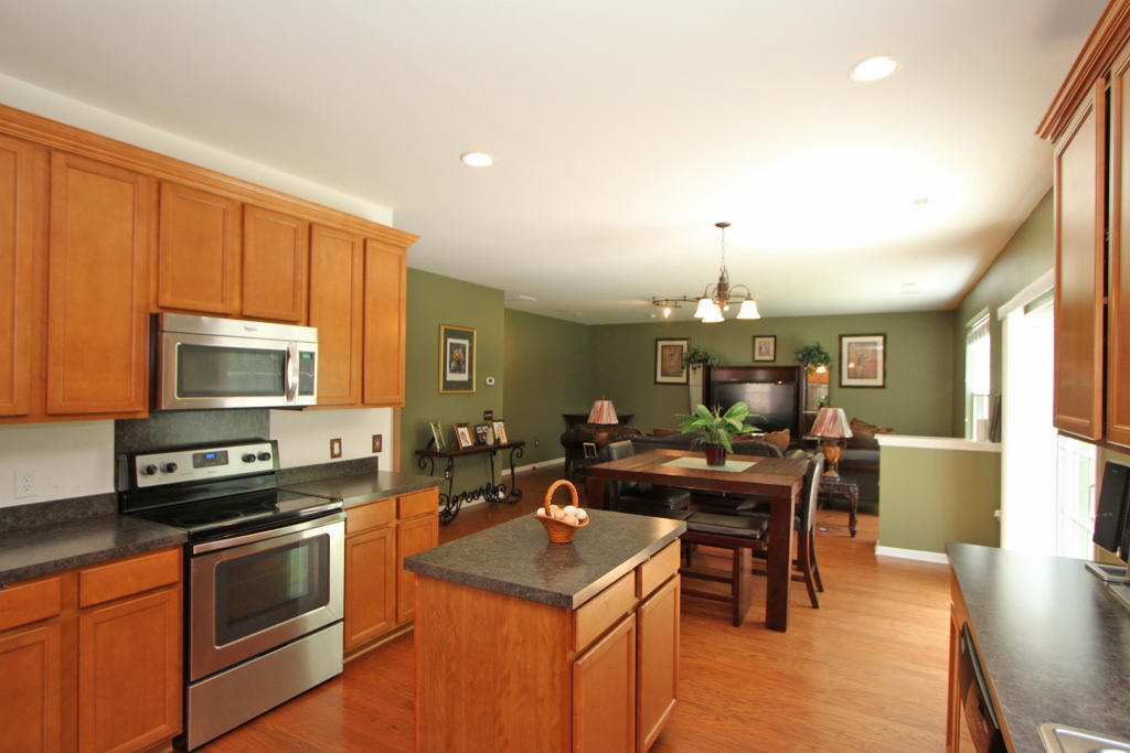 1228 Cosmos Road Summerville, SC 29483 - Photo 13 of 32 1228 Cosmos Rd (22)0022