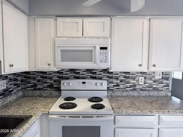 $1,850 | 14015 North 61st Avenue, Glendale, AZ 85306