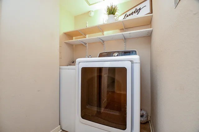 a view of washer and dryer