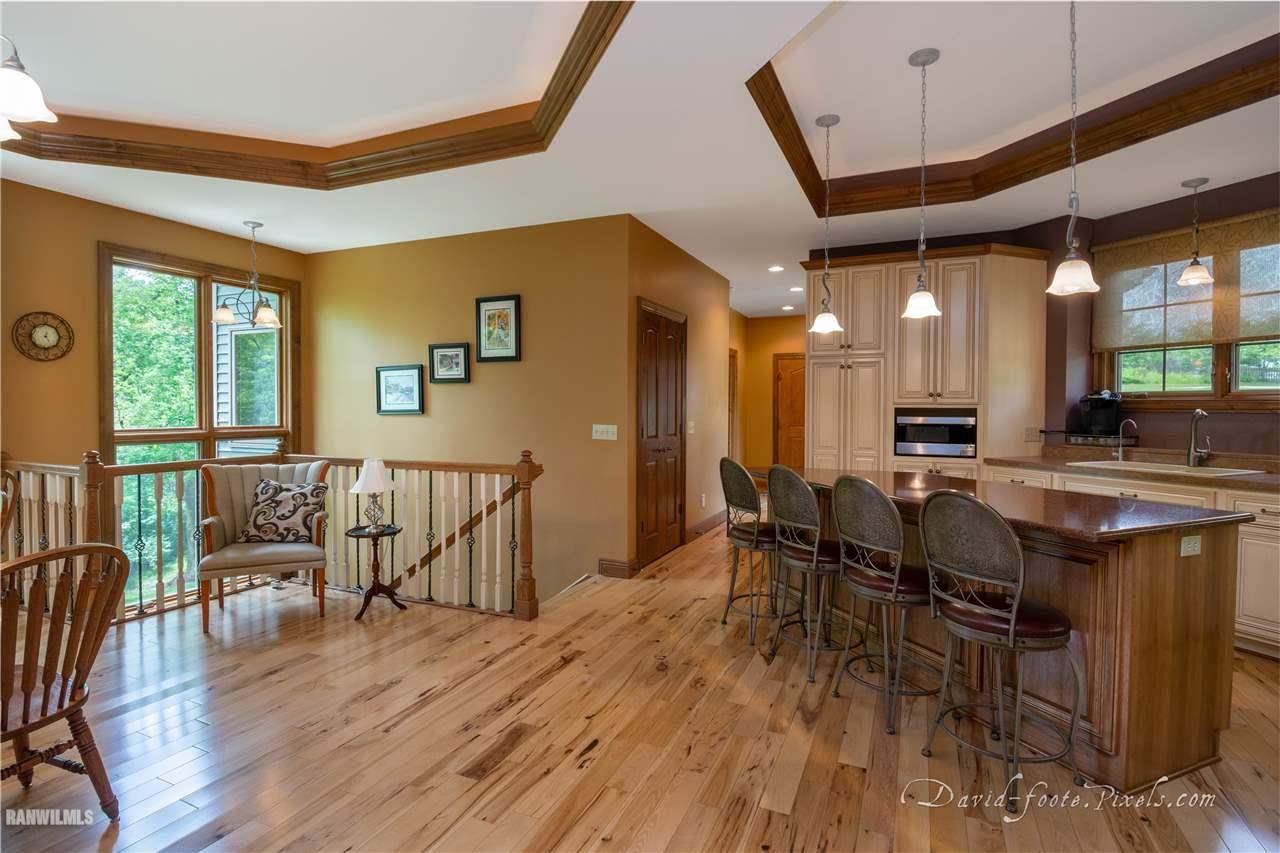 2233 North Rustic Lane Galena, IL 61036 - Photo 17 of 48 Gallery Image 17