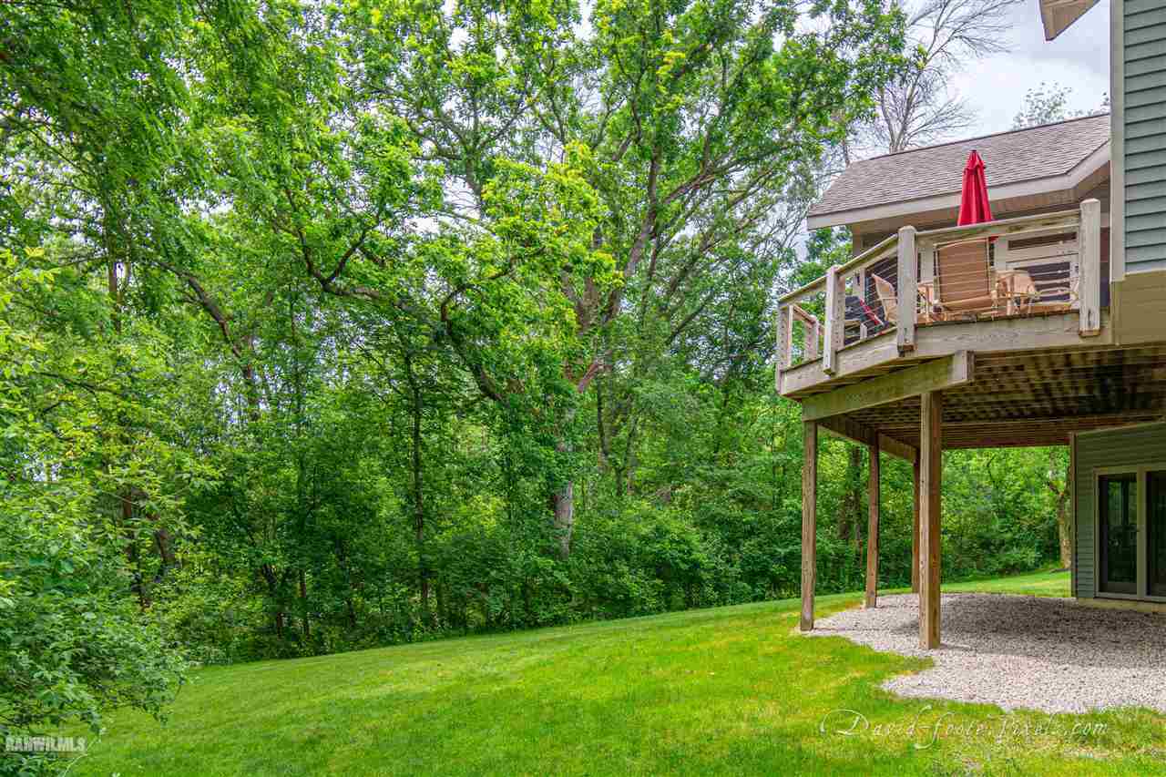 2233 North Rustic Lane Galena, IL 61036 - Photo 9 of 48 Gallery Image 9