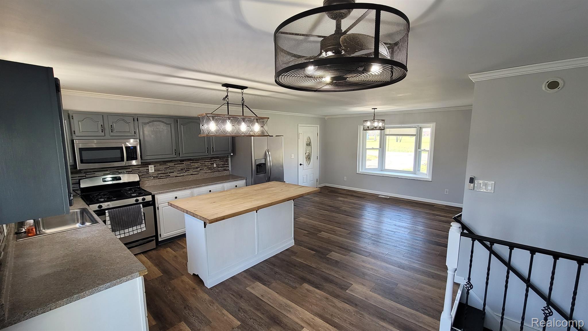 6941 Cade Road Brown City, MI 48416 - Photo 6 of 26 Gallery Image 6