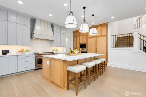 $3,599,950 | 4526 89th Avenue Southeast, Mercer Island, WA 98040