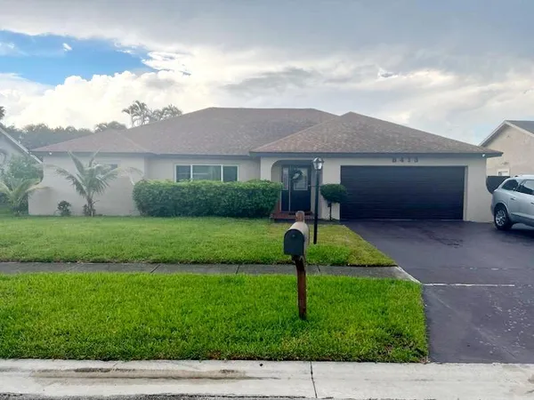$3,500 | 8413 Linden Way, Lake Worth, FL 33467