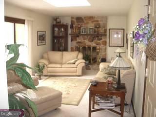 306 Jefferis Road Downingtown, PA 19335 - Photo 2 of 6 Gallery Image 2