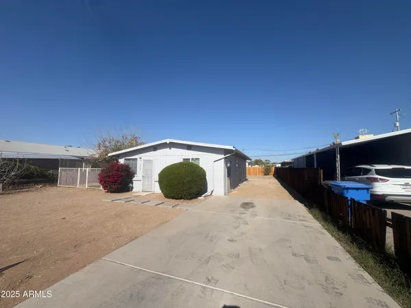 $1,550 | 2642 East Kings Avenue, Phoenix, AZ 85032