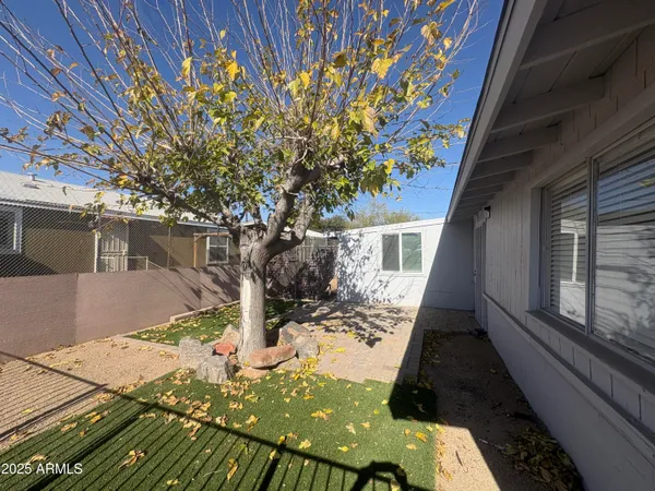 $1,550 | 2642 East Kings Avenue, Phoenix, AZ 85032