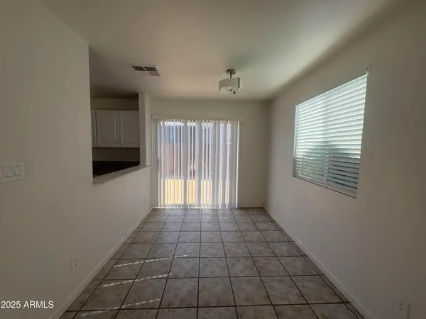 $1,550 | 2642 East Kings Avenue, Phoenix, AZ 85032