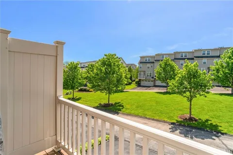 $330,000 | 359 Wealdstone Road, Cranberry Township, PA 16066