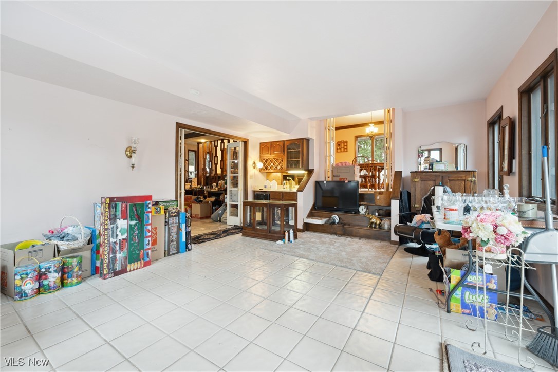 3077 Long Road Akron, OH 44312 - Photo 11 of 34
