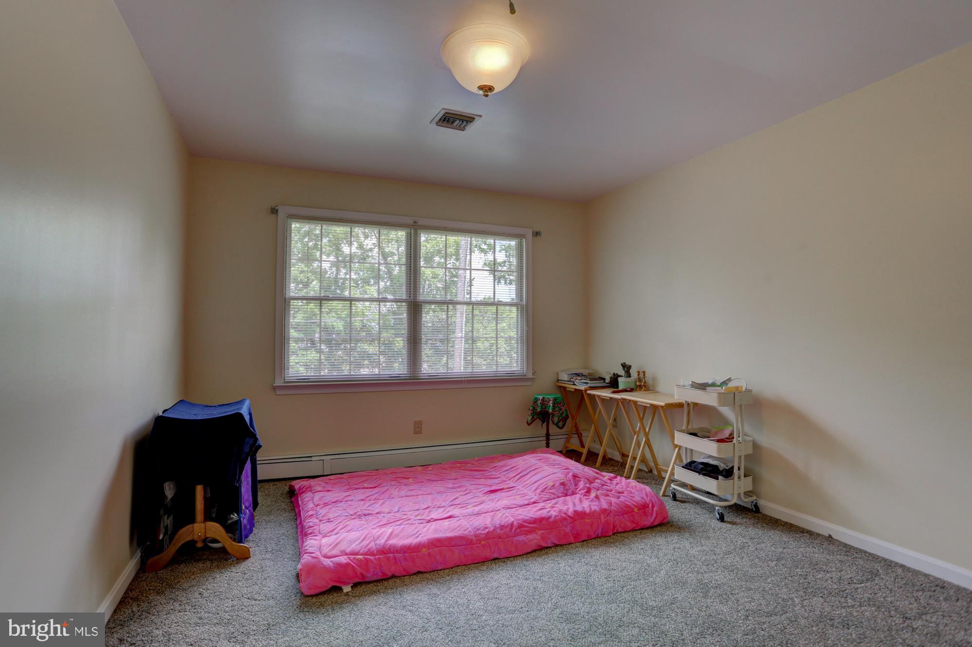 24 Charles Road Lancaster, PA 17603 - Photo 37 of 44 Gallery Image 37
