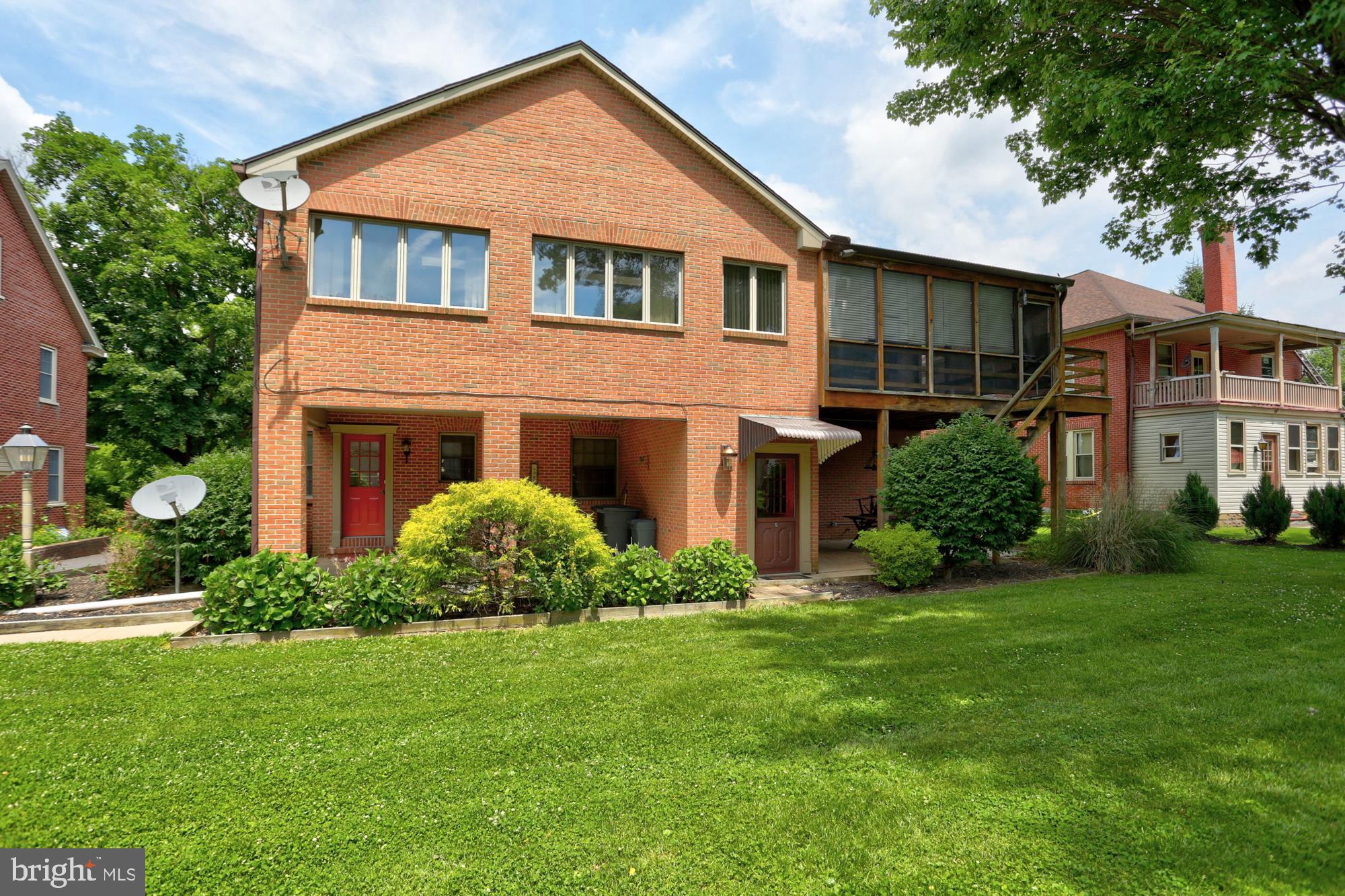 24 Charles Road Lancaster, PA 17603 - Photo 5 of 44 Gallery Image 5
