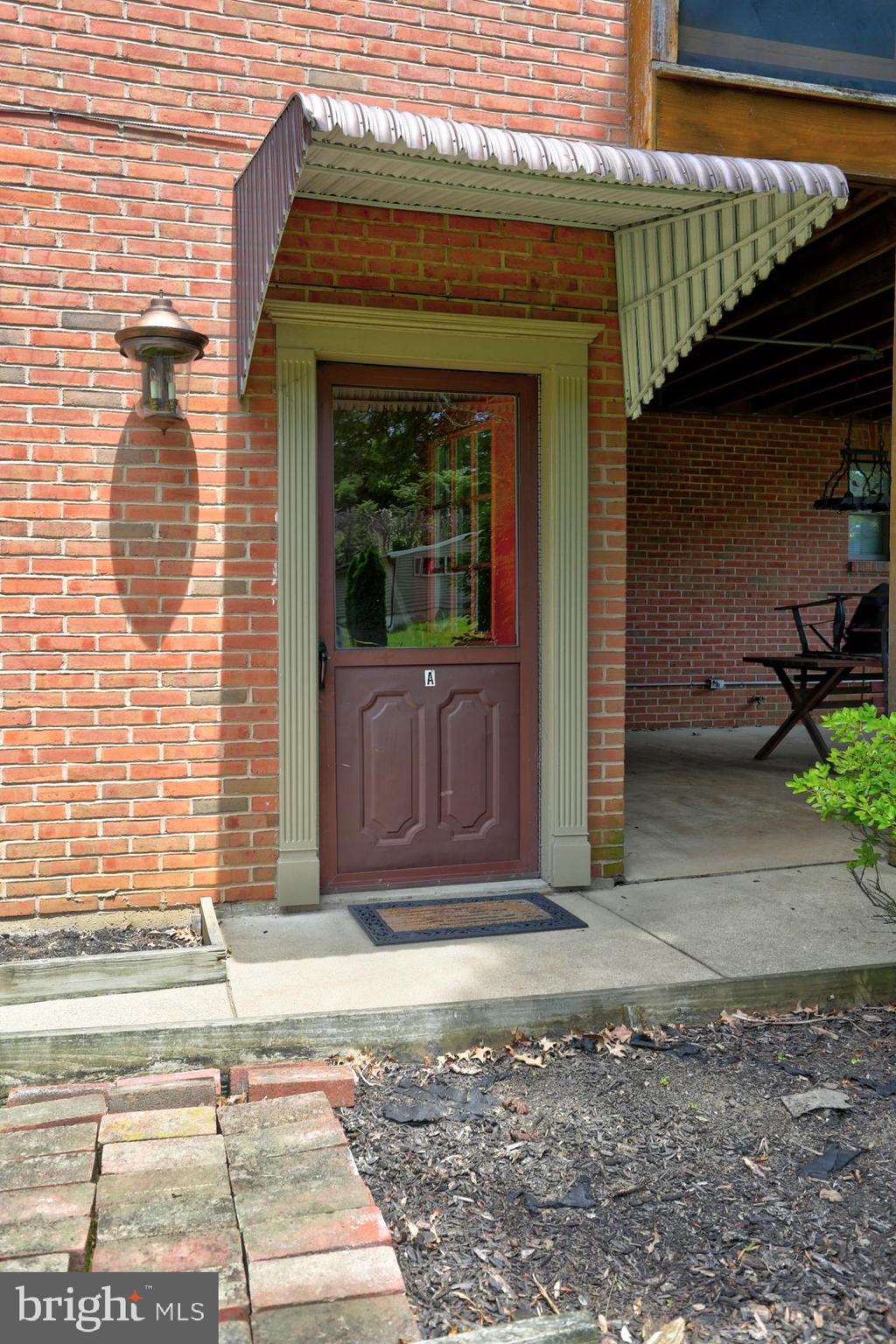 24 Charles Road Lancaster, PA 17603 - Photo 8 of 44 Gallery Image 8