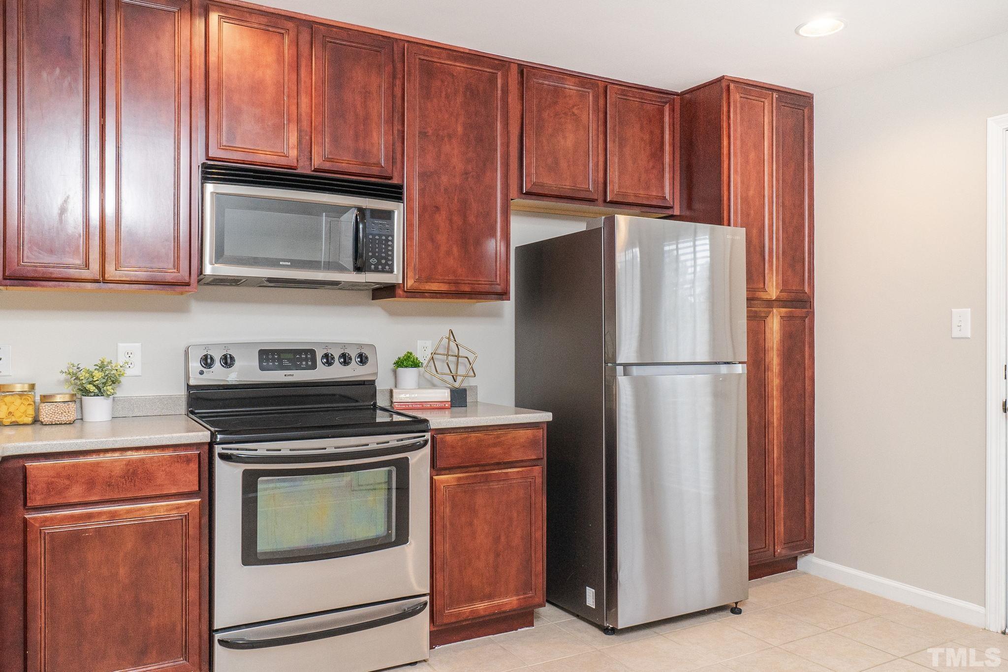 9907 Kedzie Court Raleigh, NC 27617 - Photo 15 of 50