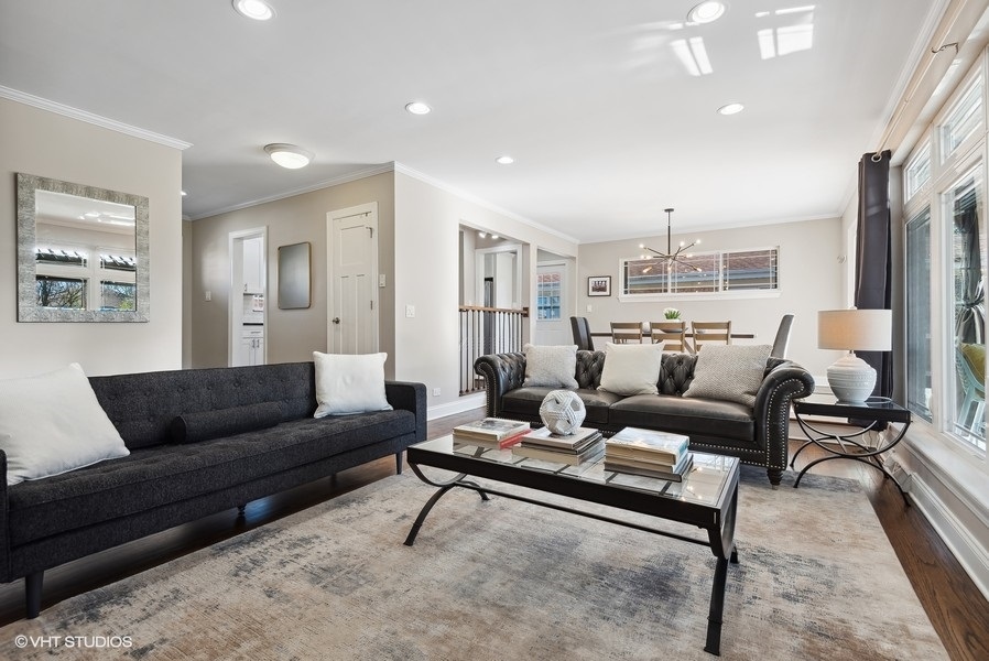 537 Romona Road Wilmette, IL 60091 - Photo 3 of 35 a living room with furniture and a couch