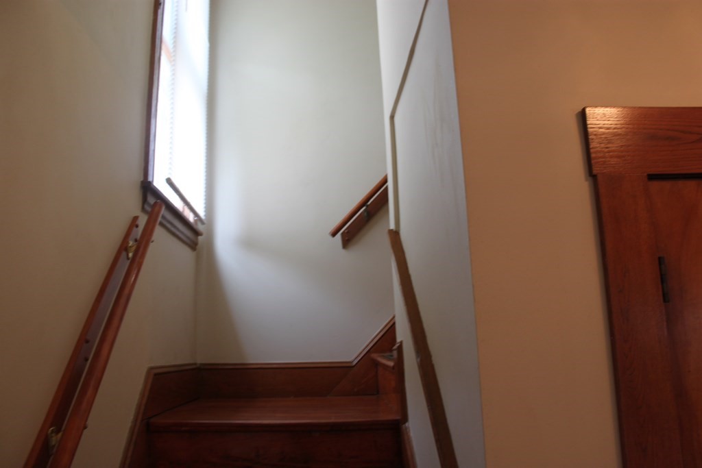95 West Alvord Street Springfield, MA 01108 - Photo 12 of 30 Gallery Image 12