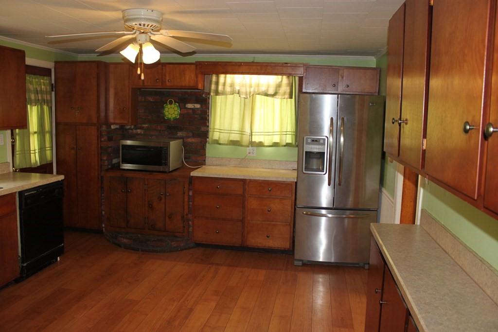 95 West Alvord Street Springfield, MA 01108 - Photo 3 of 30 Gallery Image 3