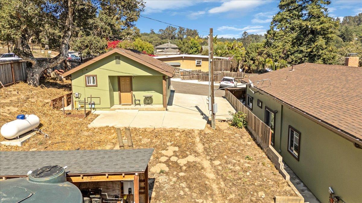 18810 Moro Road Salinas, CA 93907 - Photo 38 of 40 a view of a house with wooden fence