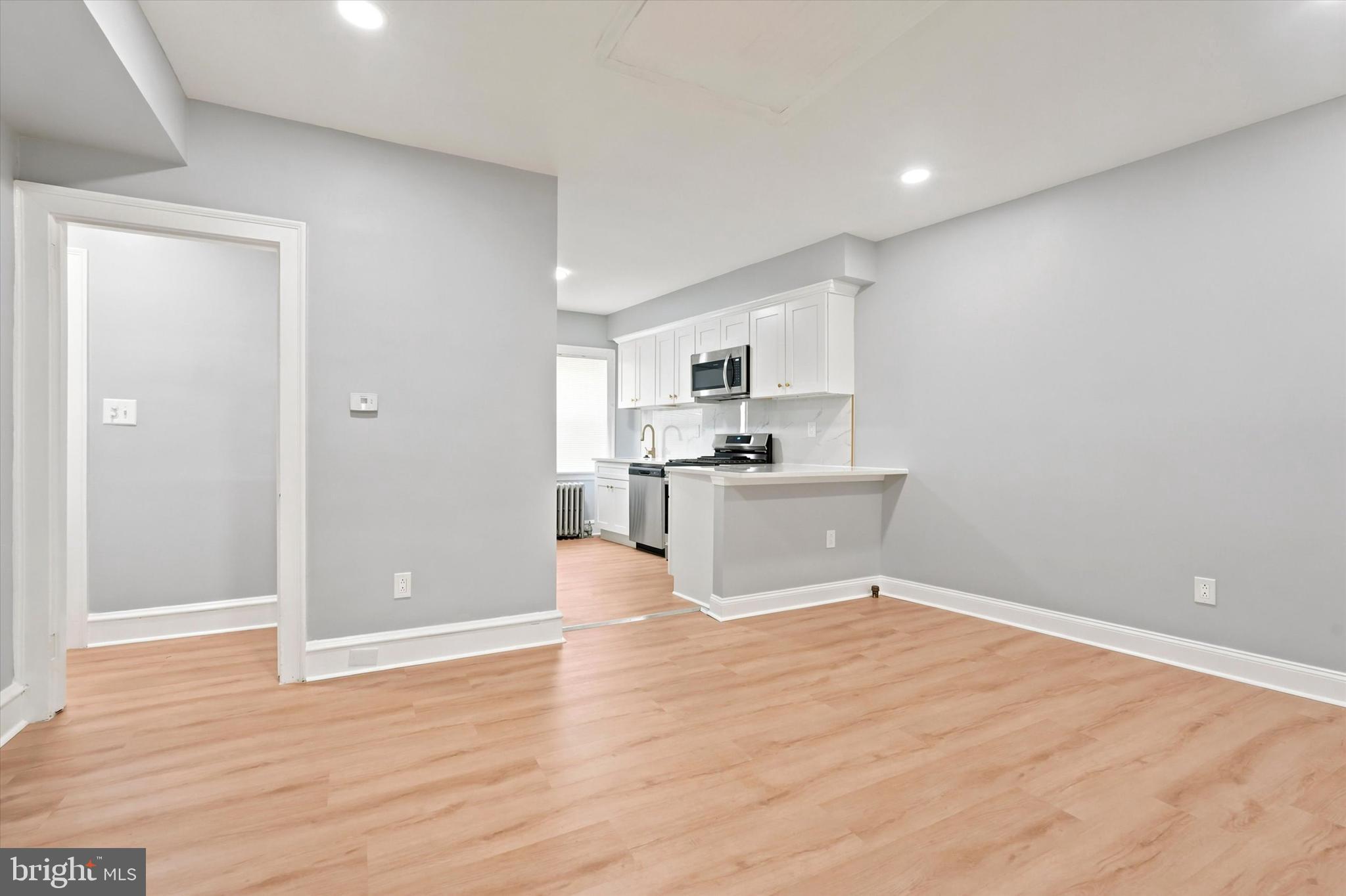 5548 Ridge Avenue Philadelphia, PA 19128 - Photo 4 of 15