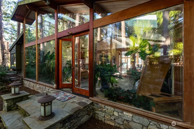 $2,100,000 | 3 Brown Island, Friday Harbor, WA 98250