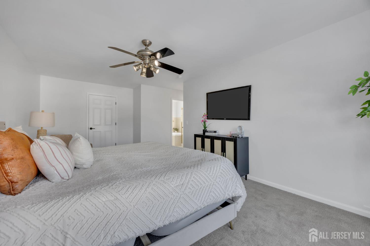 4 Rauer Court South Plainfield, NJ 07080 - Photo 46 of 56