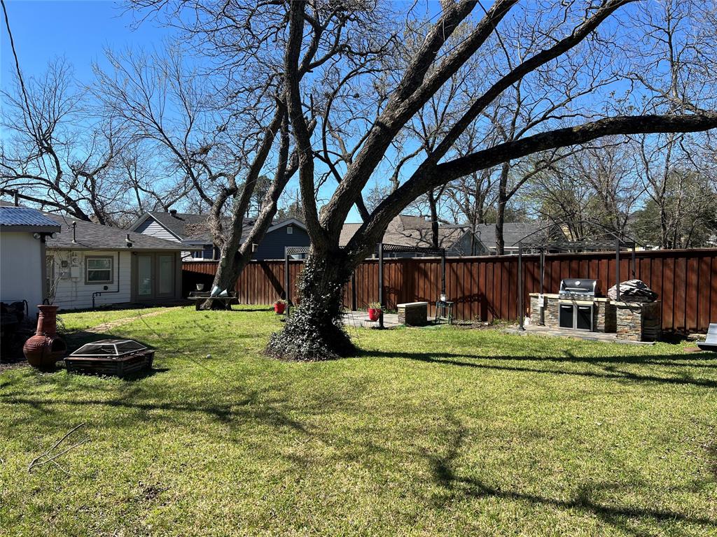 533 East Sears Street Denison, TX 75021 - Photo 24 of 27