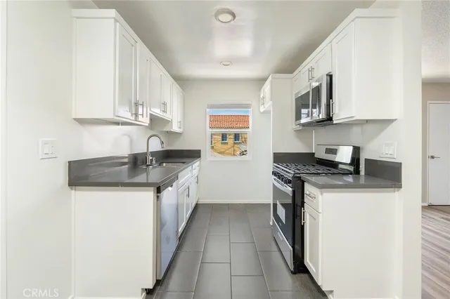 $2,875,000 | 939 Pacific Avenue, Long Beach, CA 90813