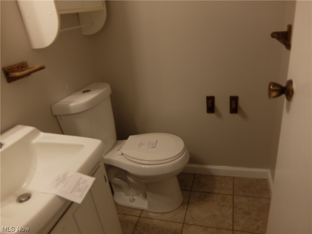 808 North Road Southeast Warren, OH 44484 - Photo 4 of 8 Gallery Image 4