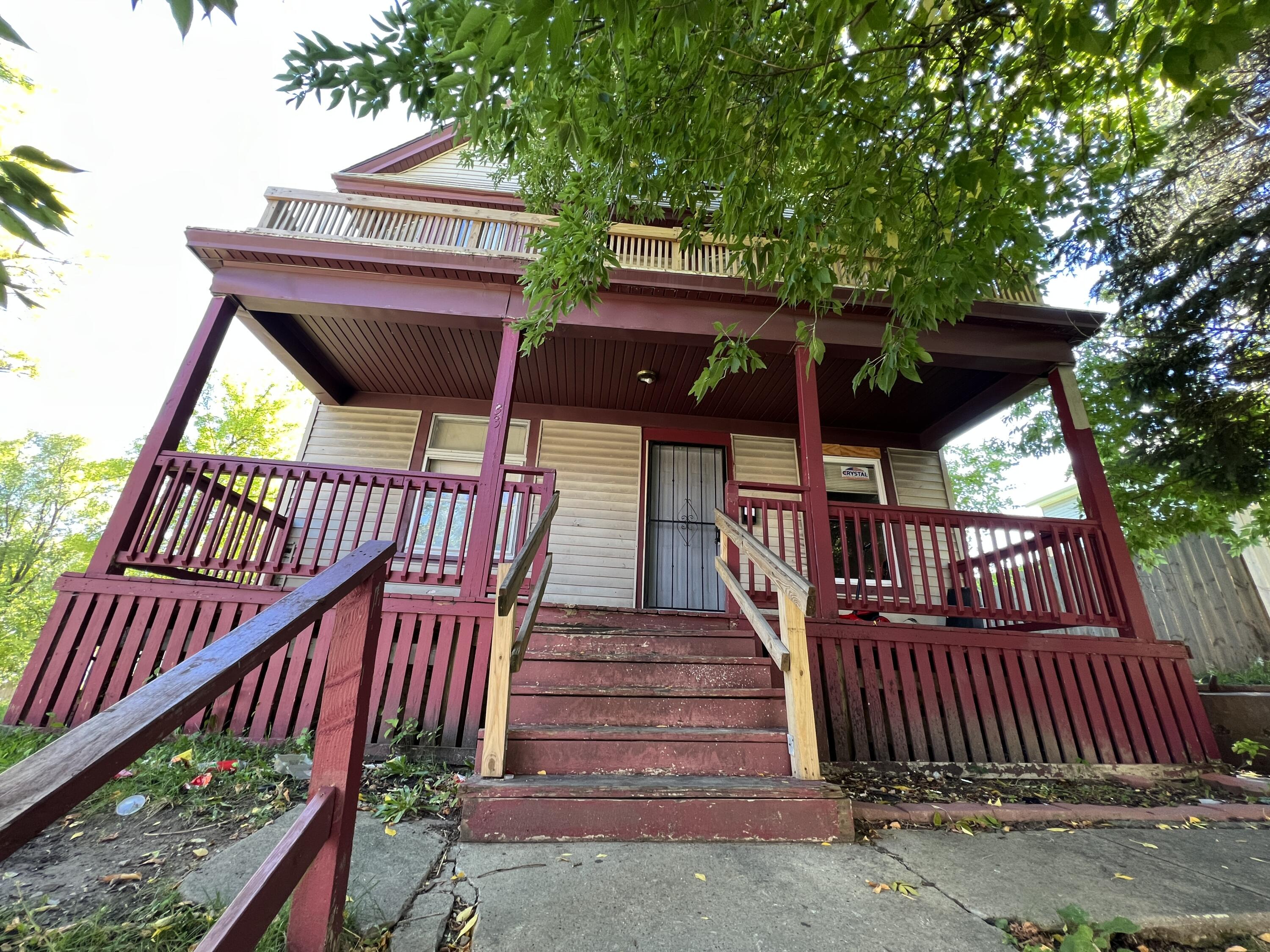 3303 West Walnut Street Milwaukee, WI 53208 - Photo 1 of 1 IMG_7848