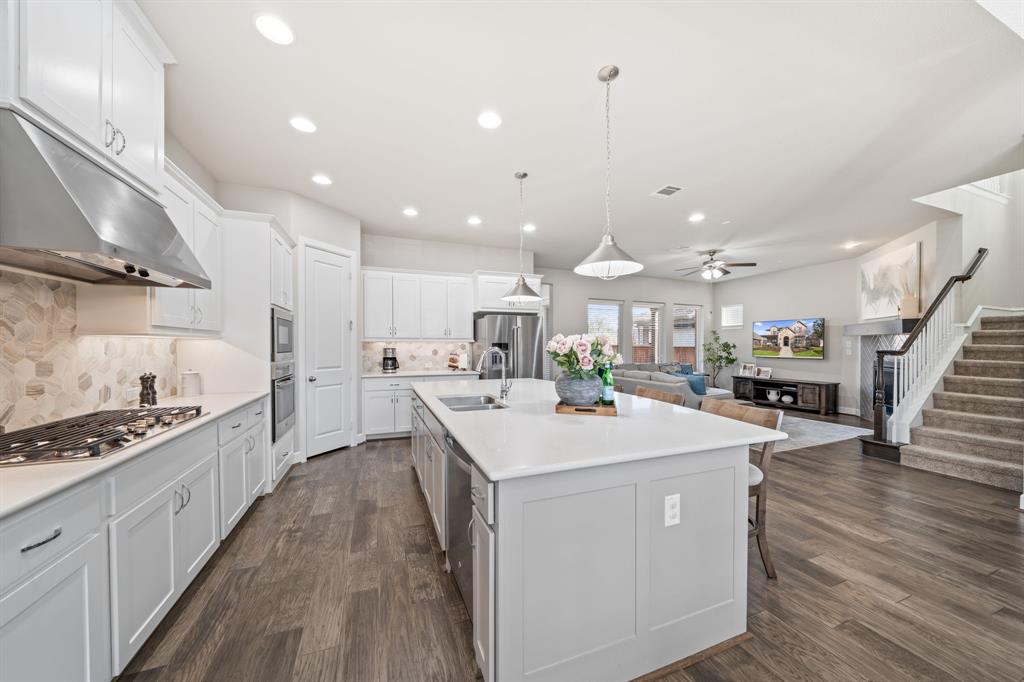 16548 Indiangrass Road Frisco, TX 75033 - Photo 9 of 39