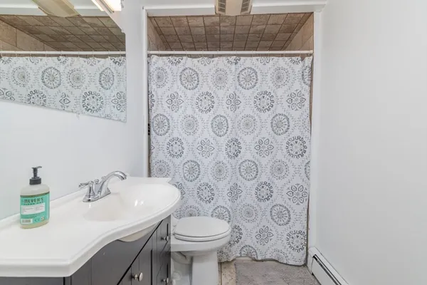 $2,900 | 41 Marion Street, Unit 2, Quincy, MA 02170