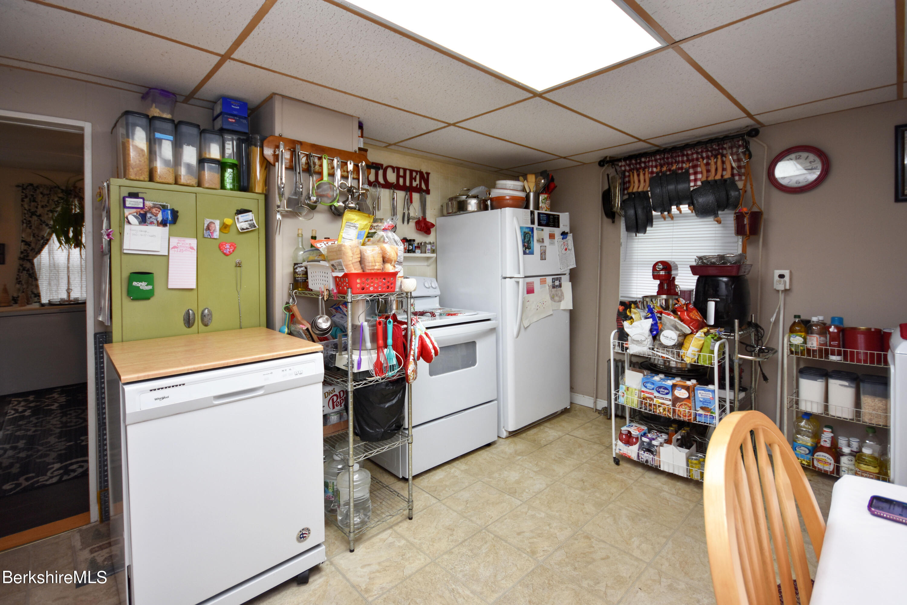585-a & B State Road, Unit 2 North Adams, MA 01247 - Photo 6 of 28 585A State Rd_Kitchen