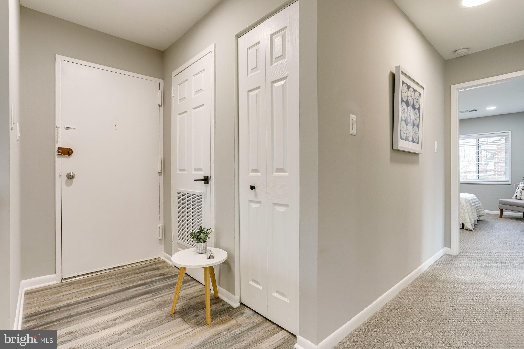 1538 Northgate Square, Unit 31B Reston, VA 20190 - Photo 2 of 30 Foyer