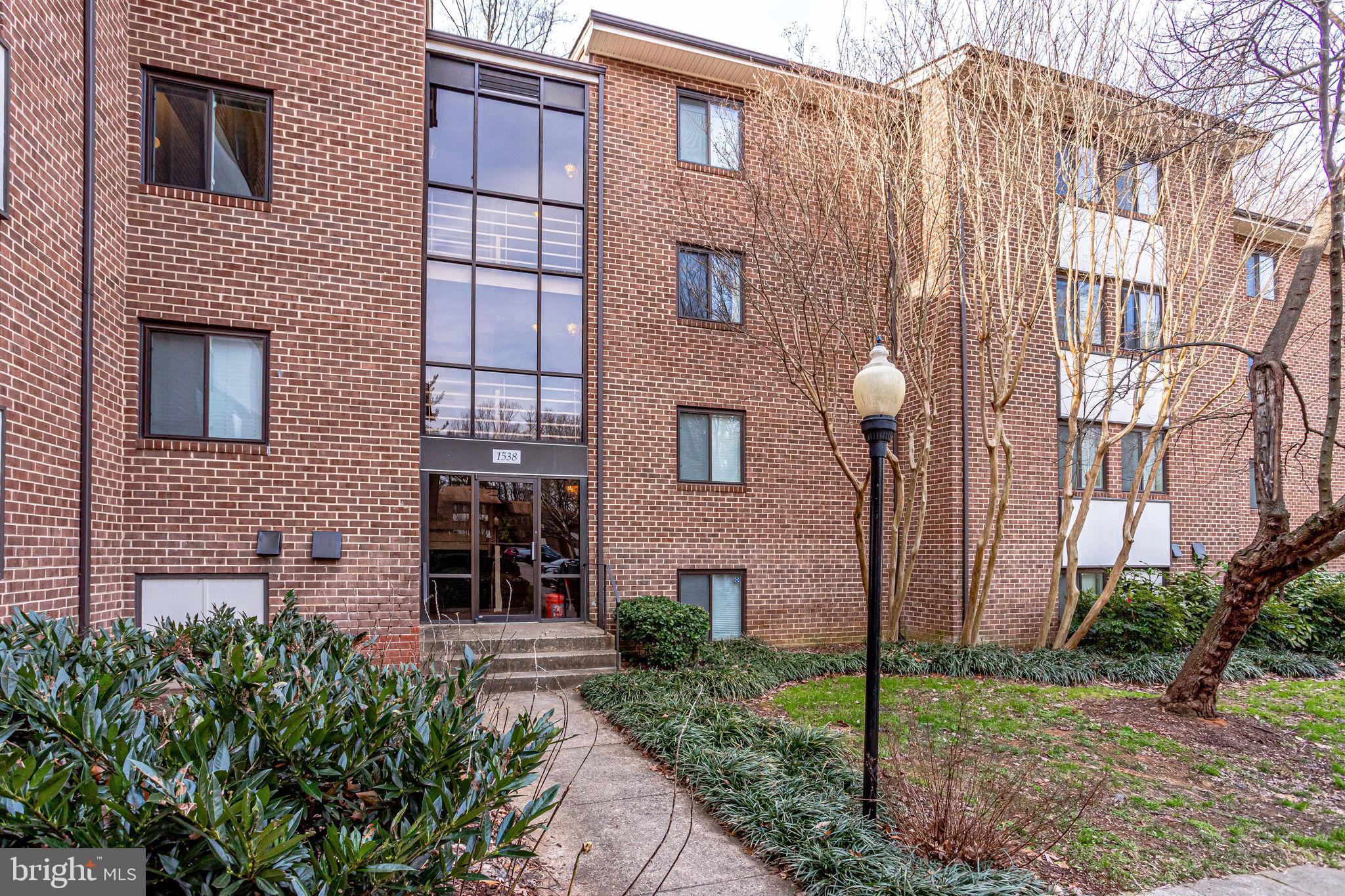1538 Northgate Square, Unit 31B Reston, VA 20190 - Photo 24 of 30 Building Exterior