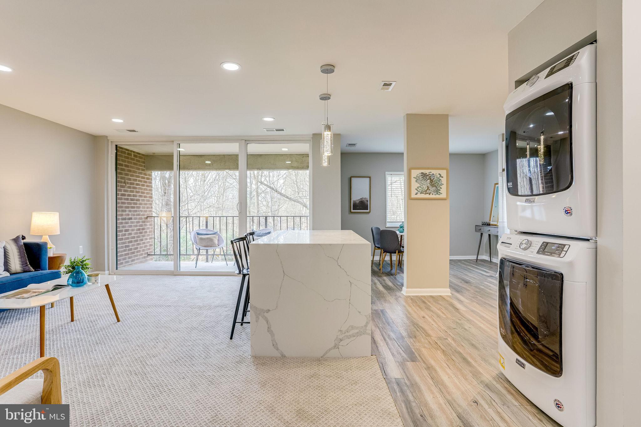 1538 Northgate Square, Unit 31B Reston, VA 20190 - Photo 6 of 30 Spacious Open Layout with Tons of Natural Light