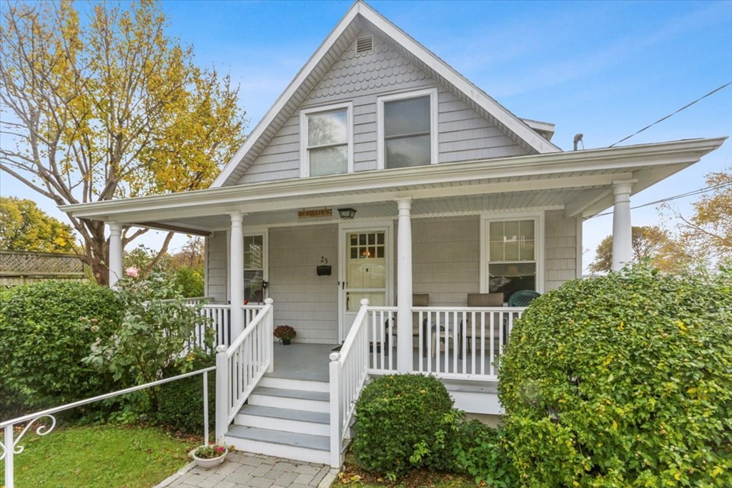 25 Lafayette Road Hull, MA 02045 - Photo 3 of 23 Gallery Image 3