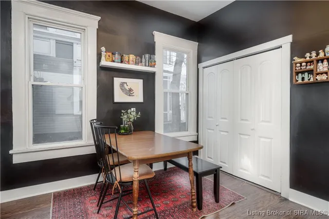 $234,900 | 950 East Chestnut Street, Jeffersonville, IN 47130