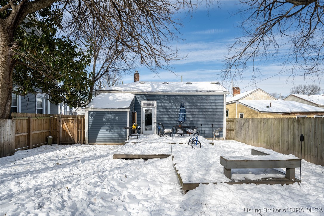 950 East Chestnut Street Jeffersonville, IN 47130 - Photo 25 of 28