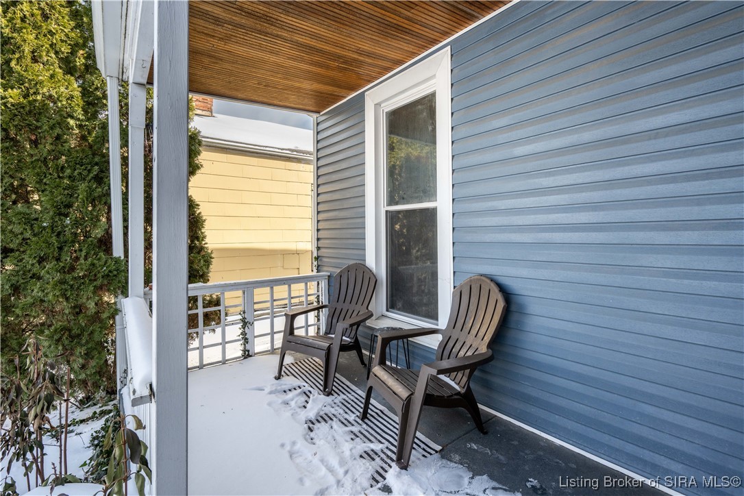 950 East Chestnut Street Jeffersonville, IN 47130 - Photo 4 of 28