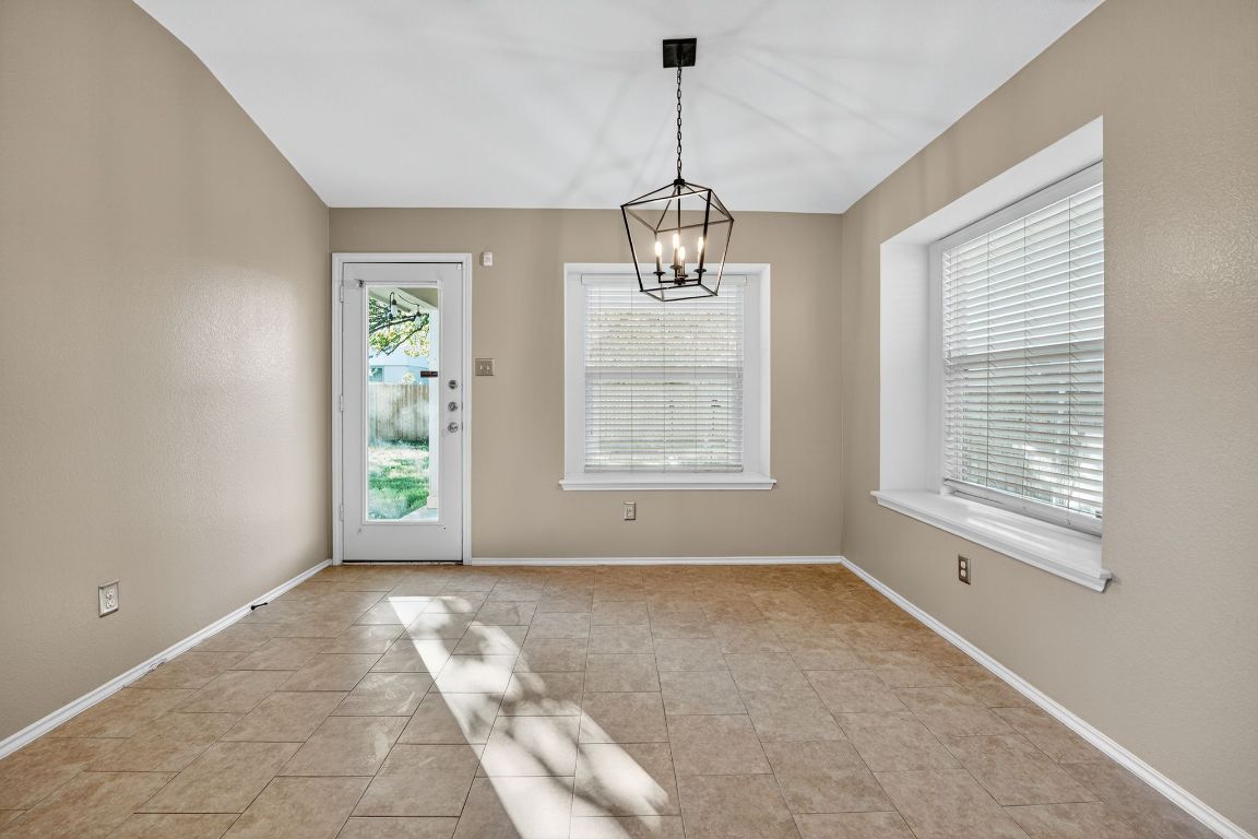 1502 McDowell Bend Leander, TX 78641 - Photo 20 of 31 a view of livingroom with window