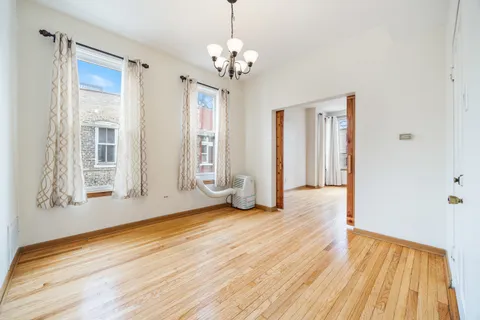 $2,300 | 1848 West Wabansia Avenue, Unit 2, Chicago, IL 60622