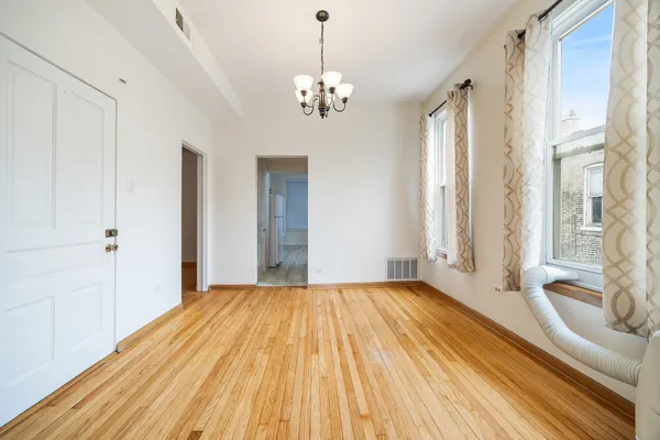 $2,300 | 1848 West Wabansia Avenue, Unit 2, Chicago, IL 60622