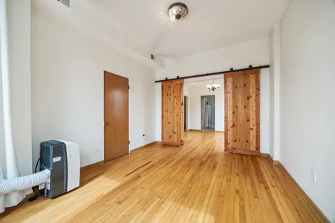 $2,300 | 1848 West Wabansia Avenue, Unit 2, Chicago, IL 60622