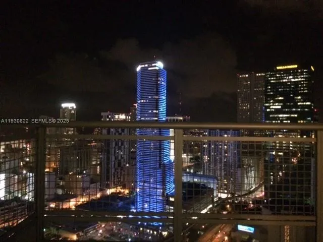 a picture of city view