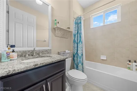 $427,500 | 13450 Seaside Harbour Drive, North Fort Myers, FL 33903