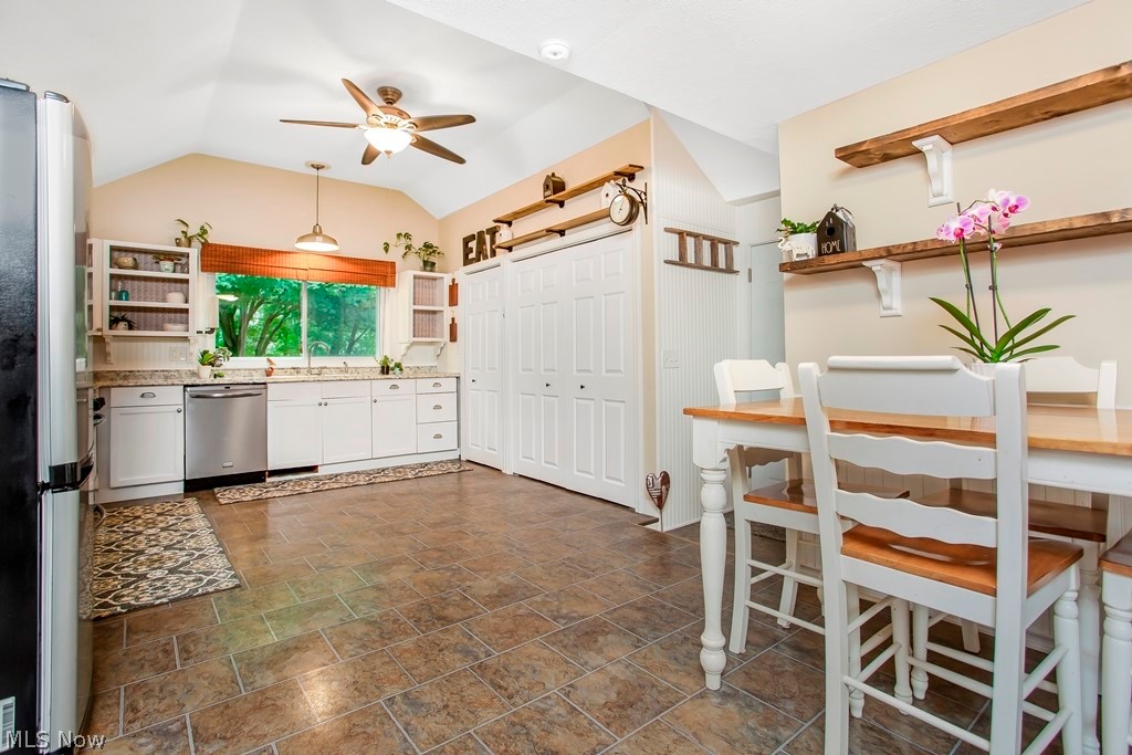 39097 Butternut Ridge Road Elyria, OH 44035 - Photo 13 of 35 Gallery Image 13