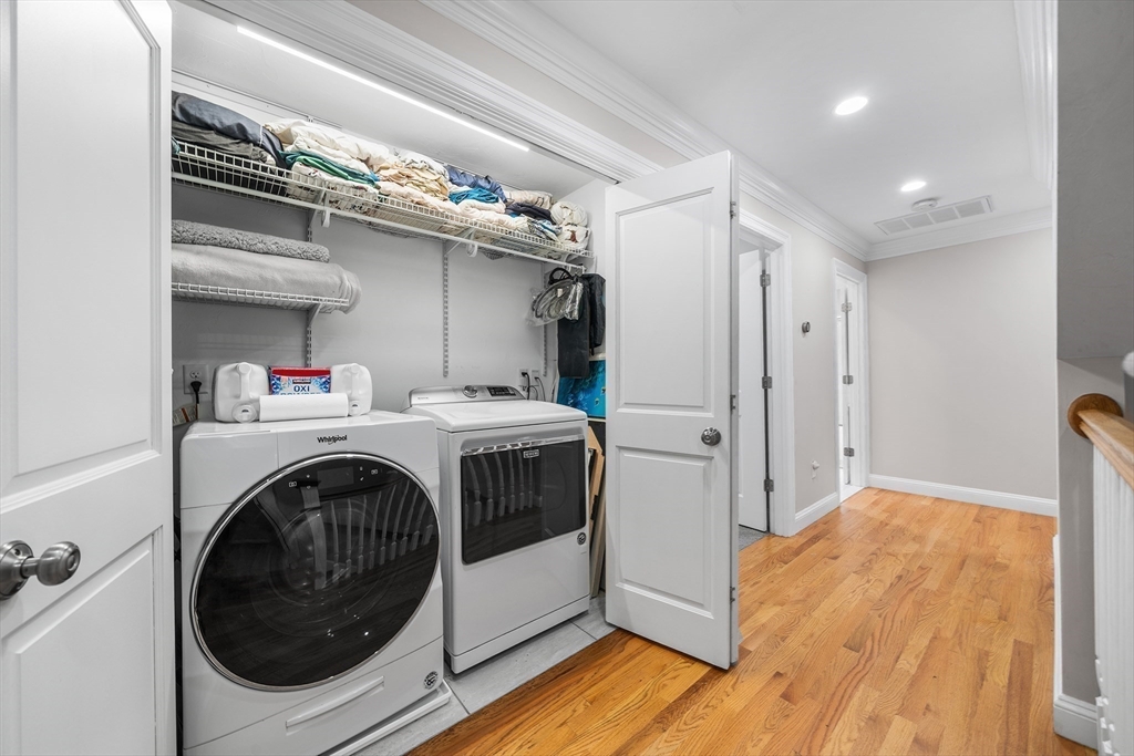 29 Pilgrim Way Walpole, MA 02032 - Photo 27 of 42